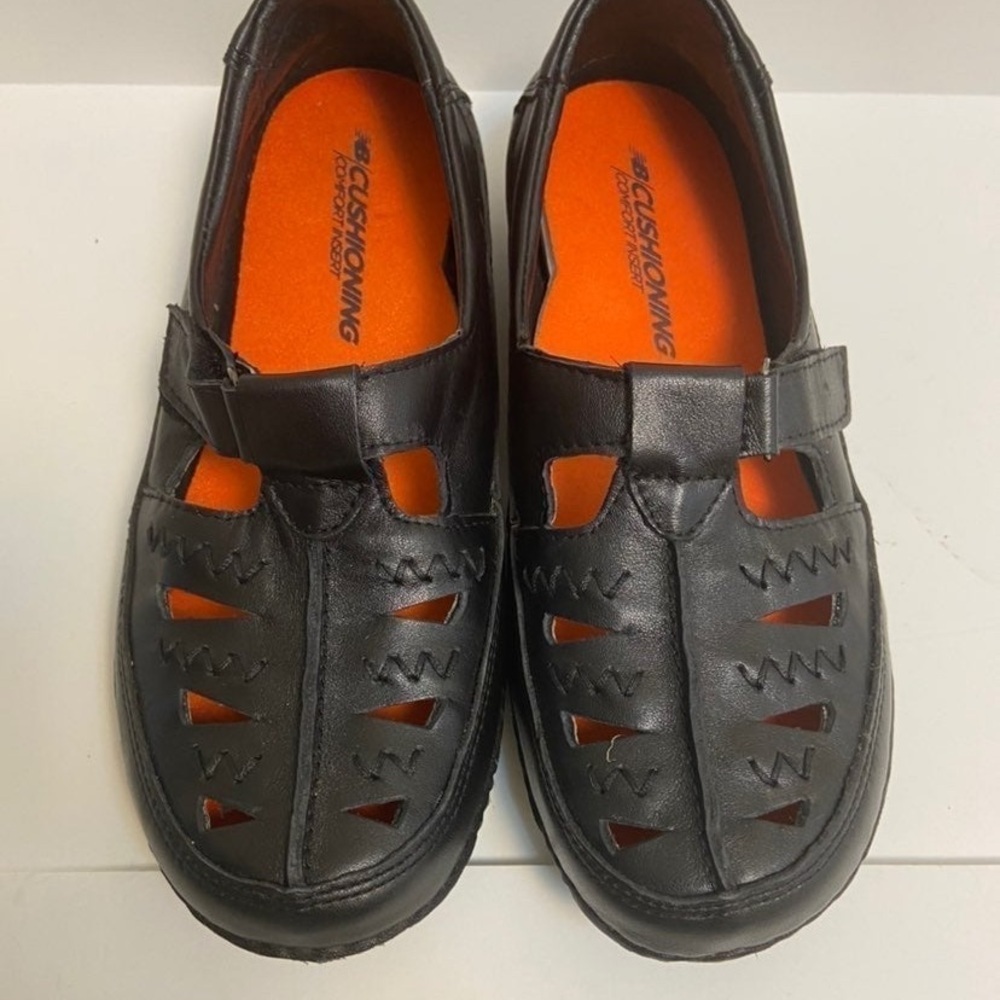 New Balance Black Shoes with Orange Cushioning 7.5